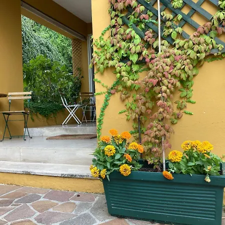 بيت ضيافة The Casa Blu Dependance La Casa Gialla 3*