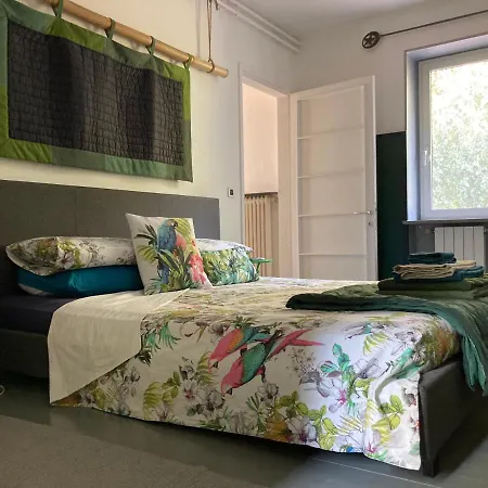 The Casa Blu Dependance La Casa Gialla Casa de hóspedes Tricesimo